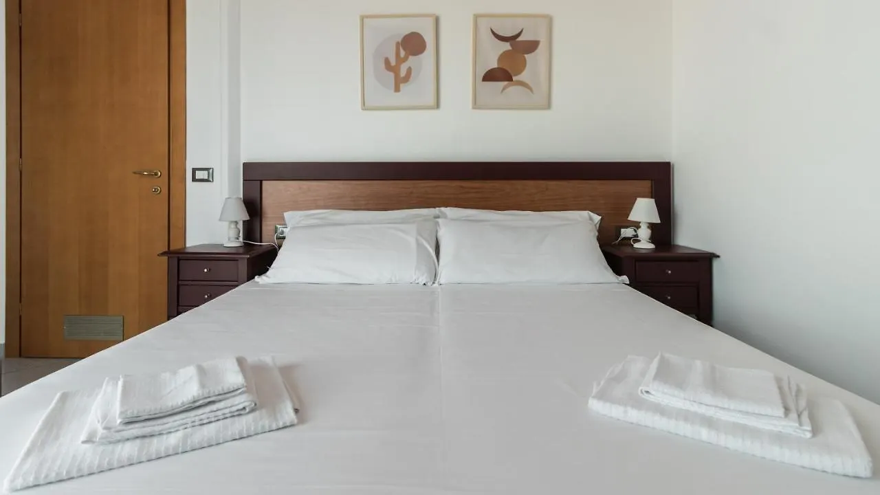 Residence Il Poggio Marina d'Andora アパートホテル