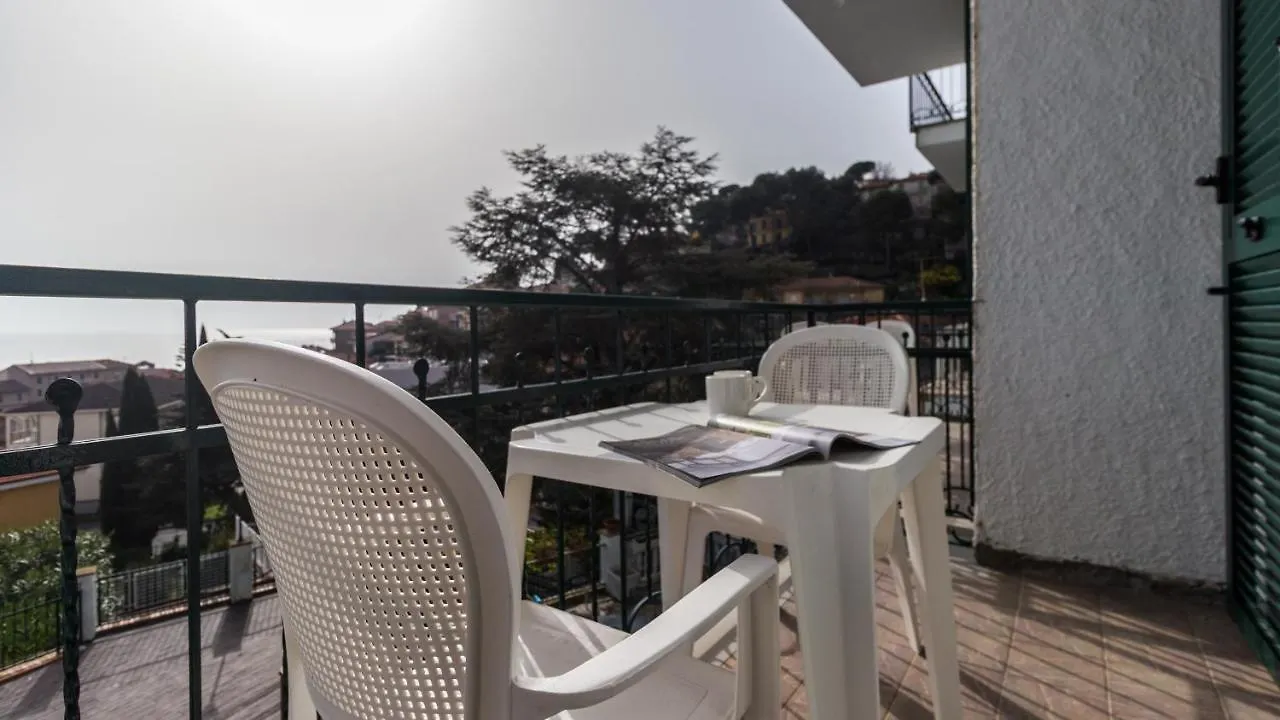 Residence Il Poggio Marina d'Andora 2*,  イタリア