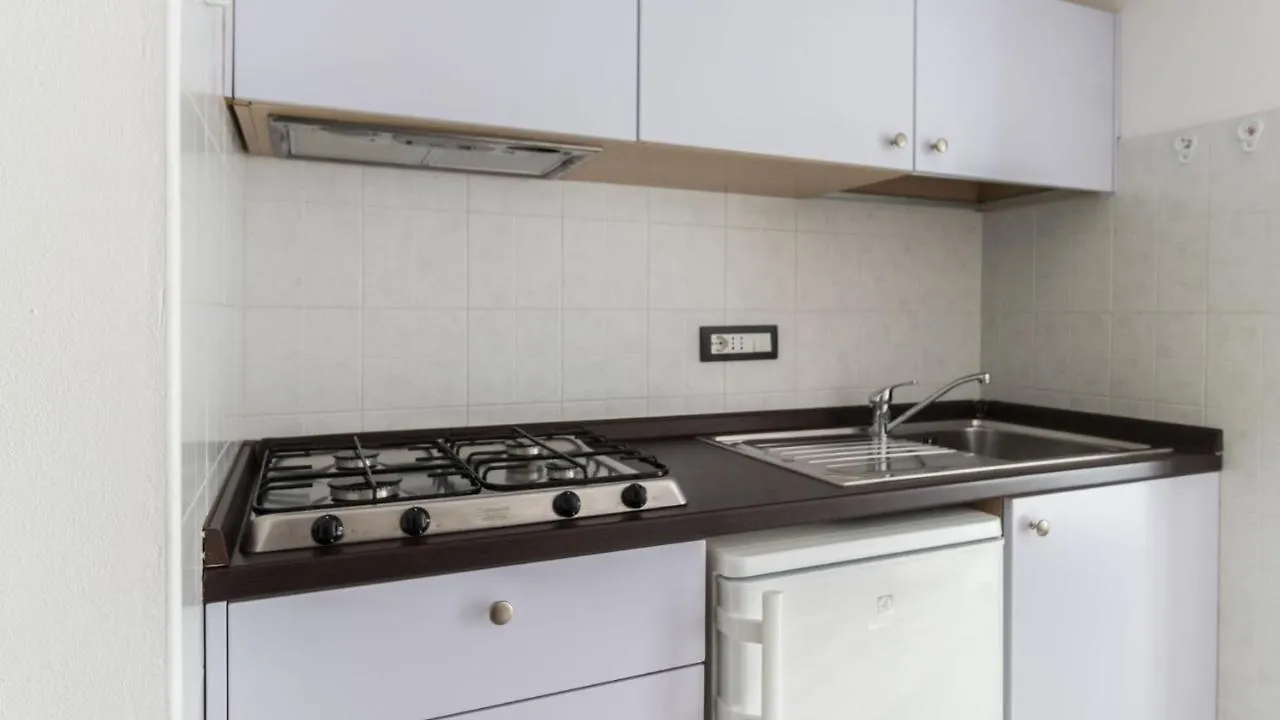 Residence Il Poggio Marina d'Andora アパートホテル