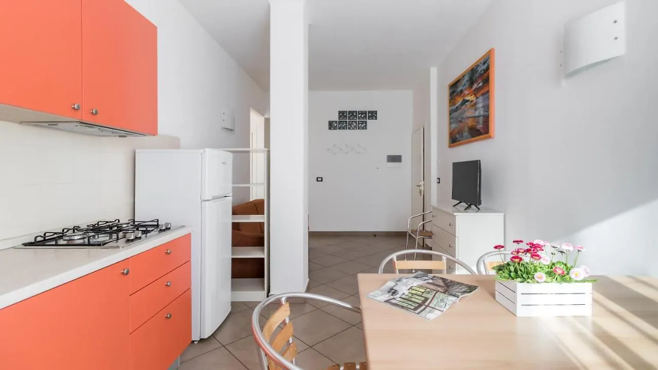 ** Lägenhetshotell Residence Il Poggio Marina d'Andora Italien