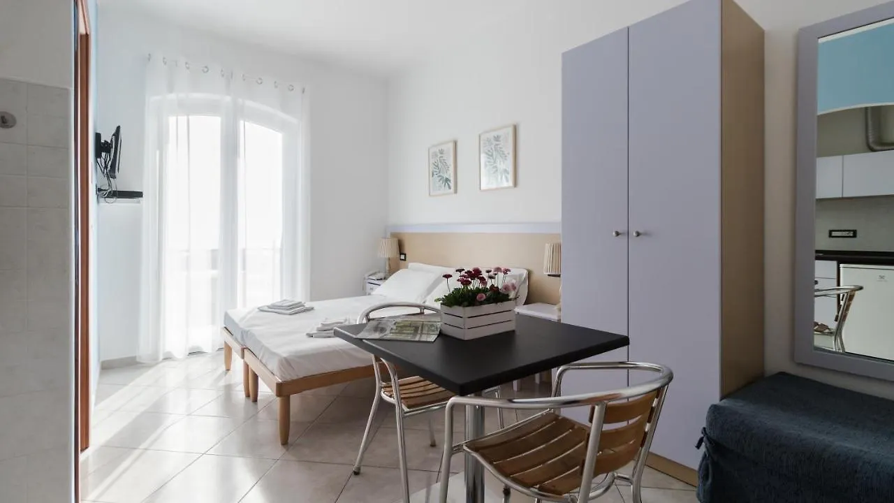 Residence Il Poggio Marina d'Andora Lägenhetshotell