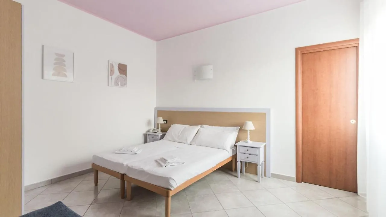 Lägenhetshotell Residence Il Poggio Marina d'Andora